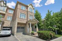 1983 RACKUS Crescent | Mississauga Ontario | Slide Image Two