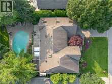 9 FLANDERS Drive | Waterdown Ontario | Slide Image Forty-three