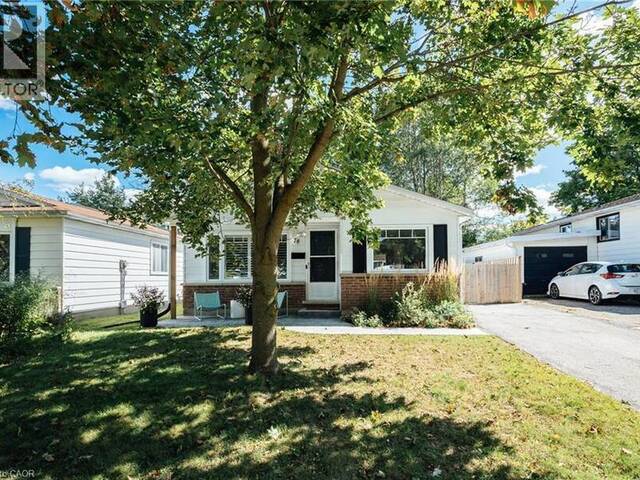 78 HELENE Crescent Waterloo Ontario, N2L 5E5 - Property For Sale