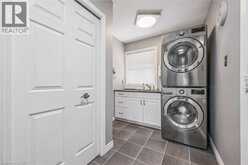 21 TINATAWA Court | Kitchener Ontario | Slide Image Twelve