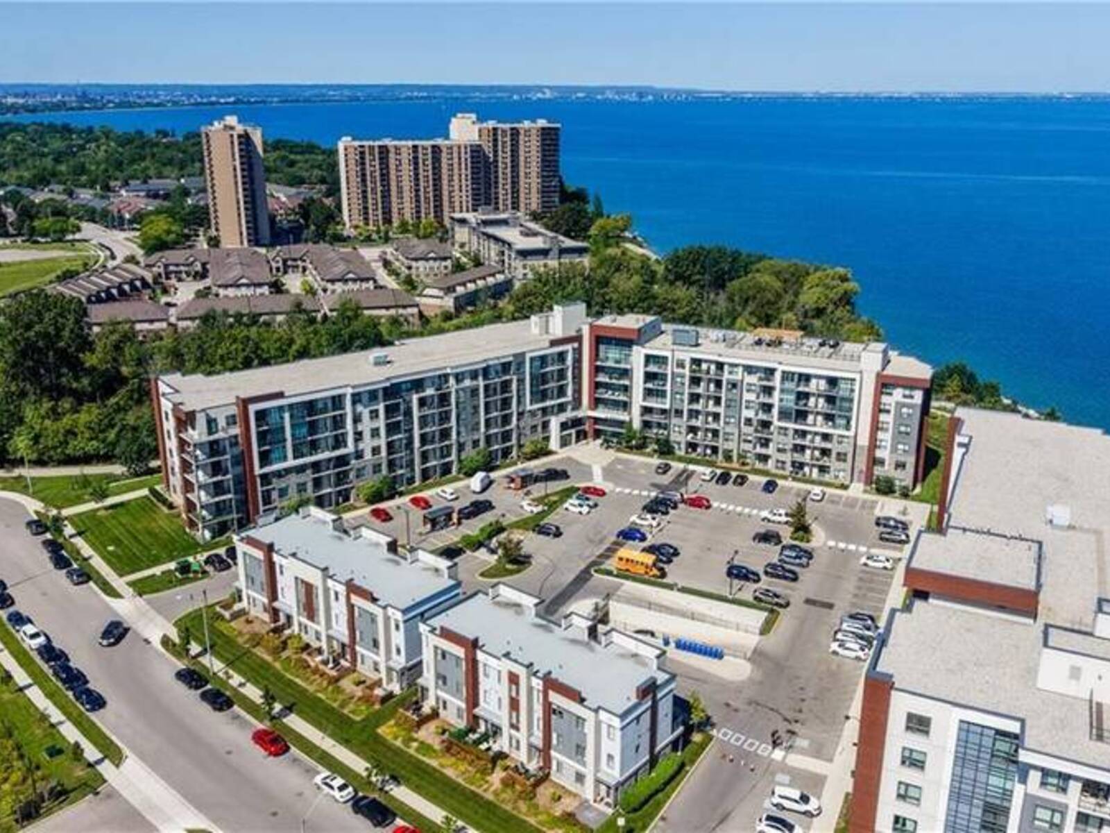 125 SHOREVIEW Place Unit# 235, Hamilton, Ontario L8E 0K3