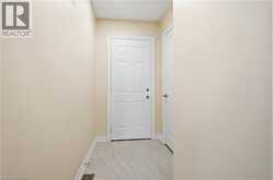 184 MACINTOSH Drive | Hamilton Ontario | Slide Image Five