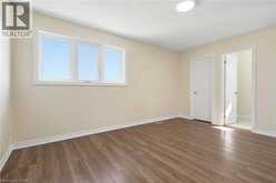 184 MACINTOSH Drive | Hamilton Ontario | Slide Image Nineteen