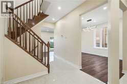 184 MACINTOSH Drive | Hamilton Ontario | Slide Image Six