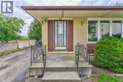 21 VICMOUNT Drive | Kitchener Ontario | Slide Image Three