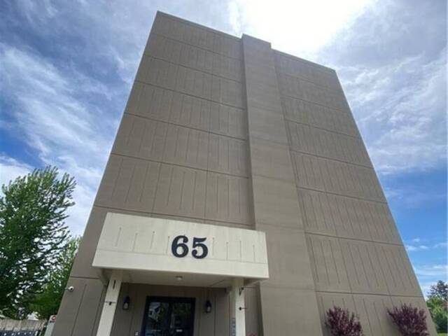 65 HIGHLAND Crescent Unit# 502 Kitchener Ontario, N2M 5M8 - 2 Bedrooms Condo For Sale