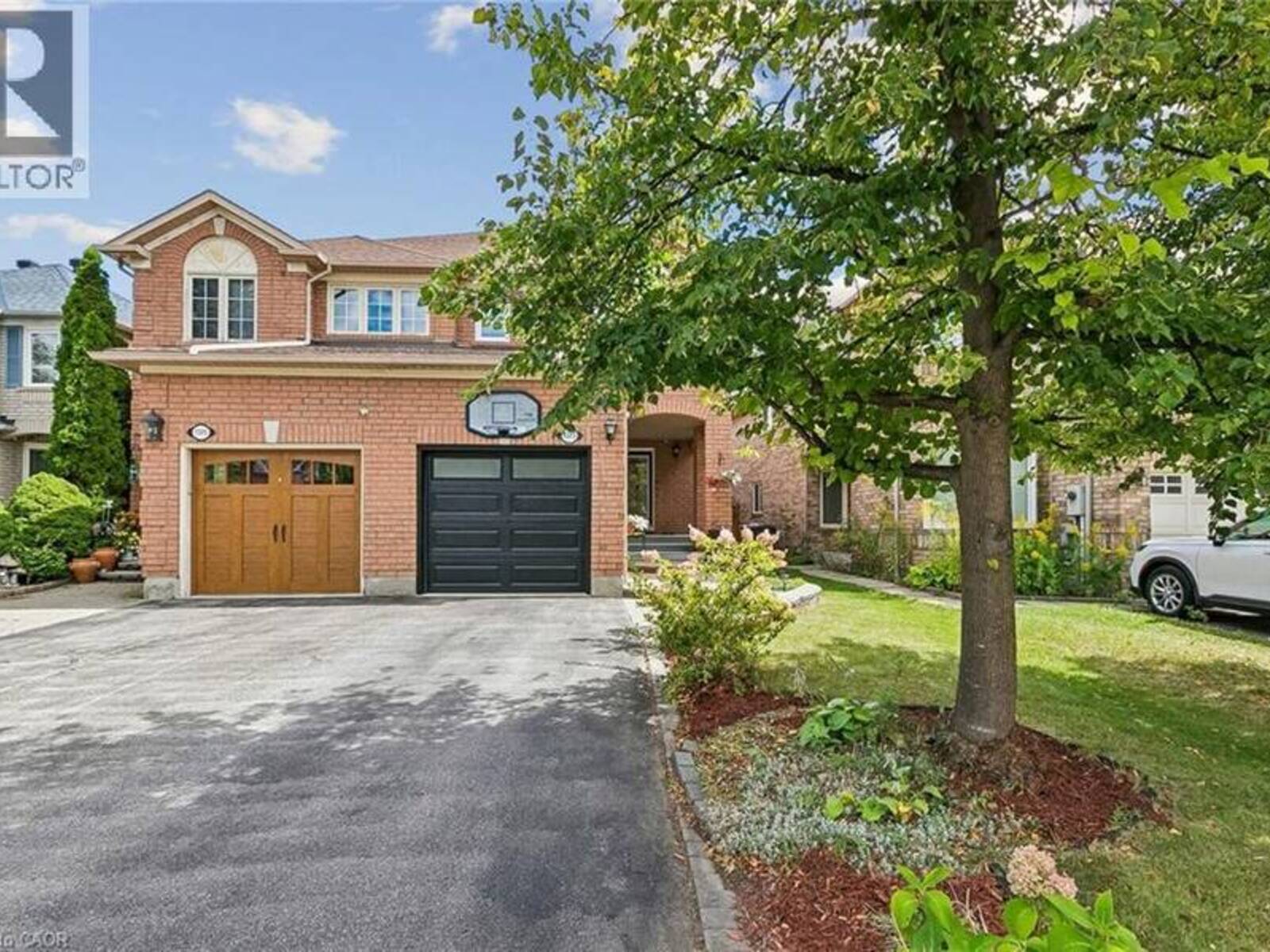 1373 QUEST Circle, Mississauga, Ontario L5N 8B5