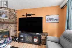 23 DESANTIS Court | Hamilton Ontario | Slide Image Nine