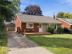 180 TERRACE Drive Hamilton Ontario, L9A 2Z1