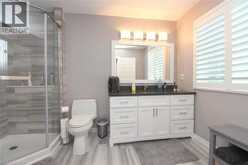 800 PARAMOUNT Drive Unit# 56 | Hamilton Ontario | Slide Image Thirty