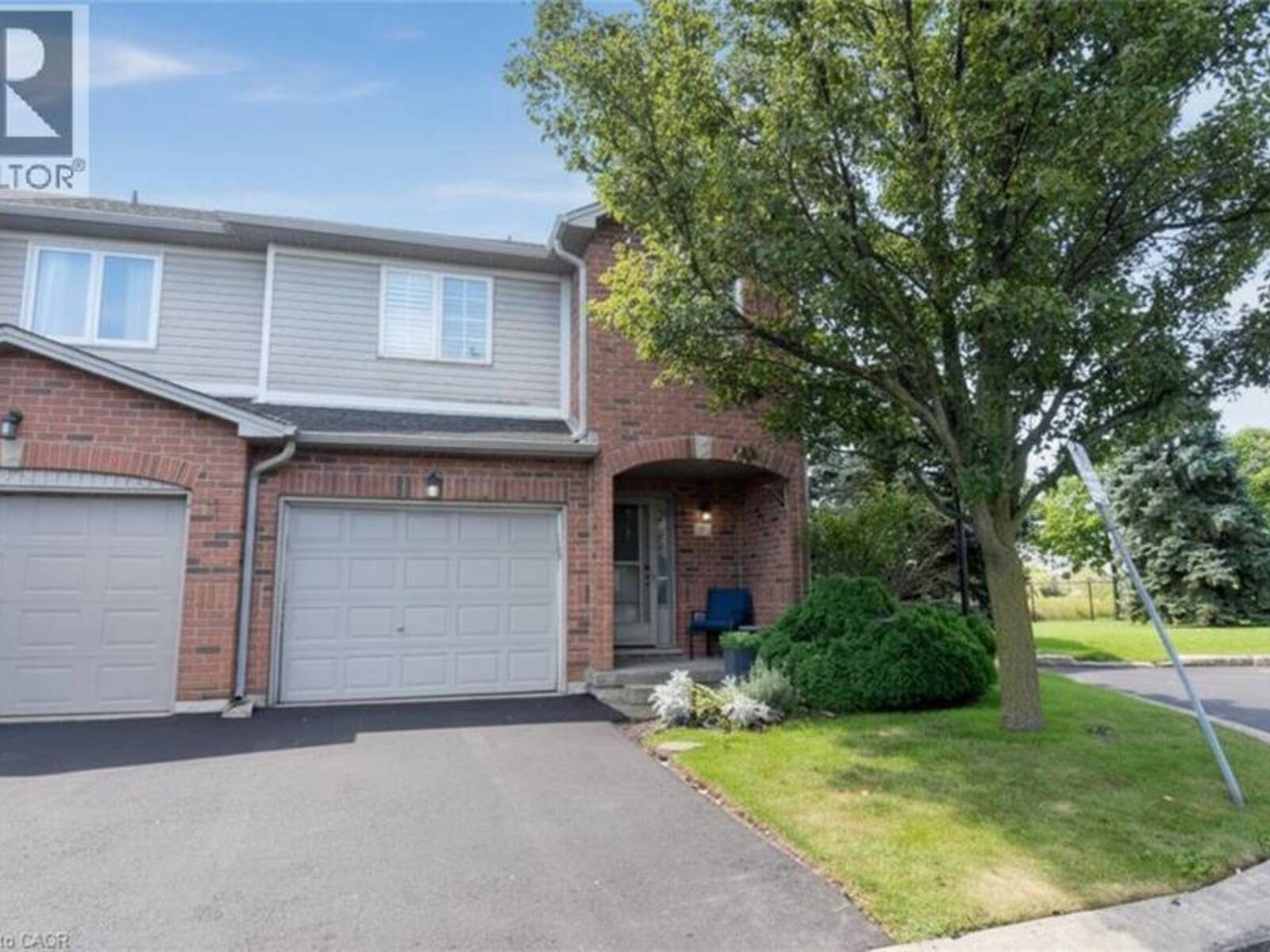 800 PARAMOUNT Drive Unit# 56, Hamilton, Ontario L8J 3V8