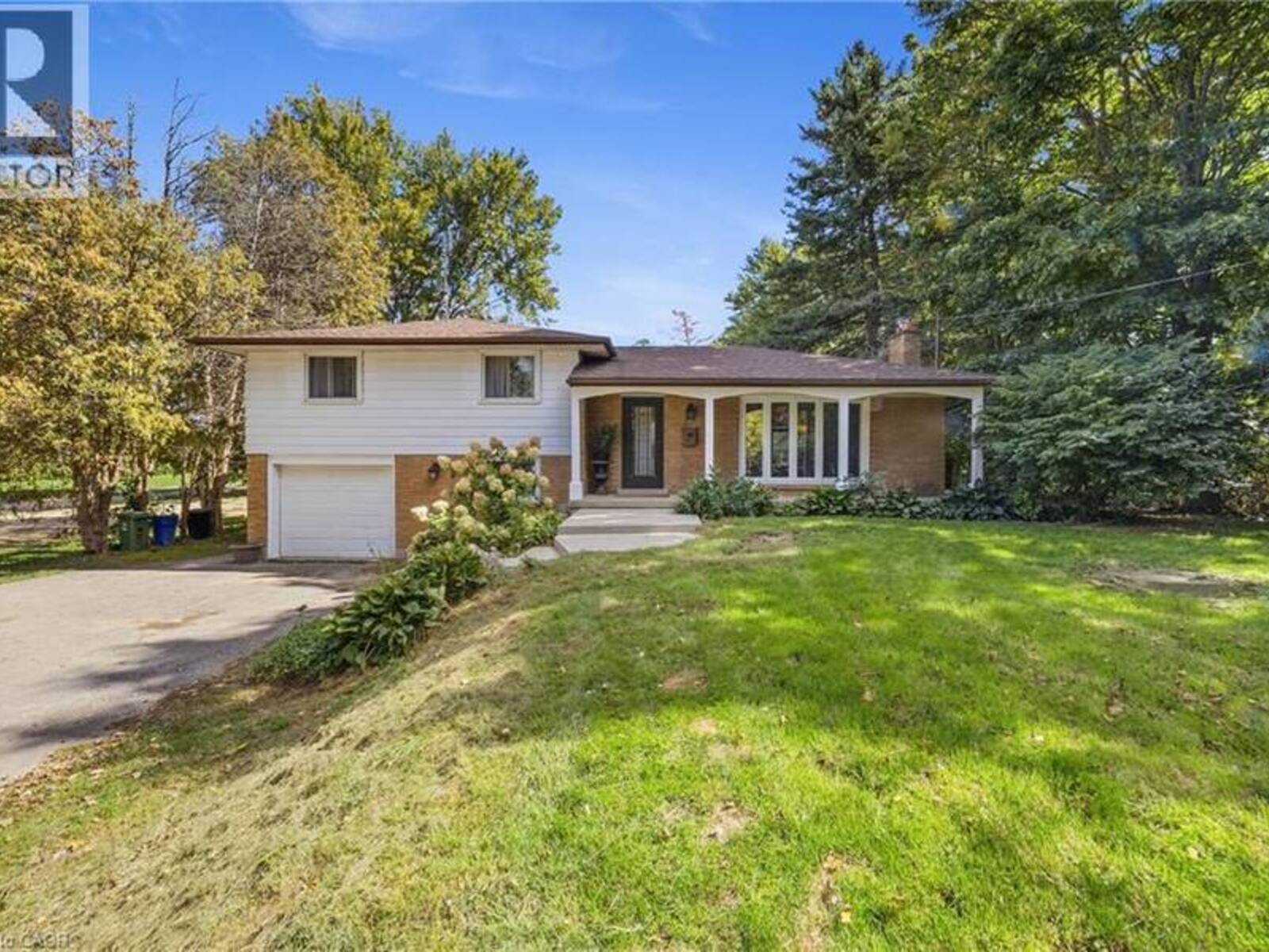 205 SUNNYRIDGE Road, Jerseyville, Ontario L0R 1R0