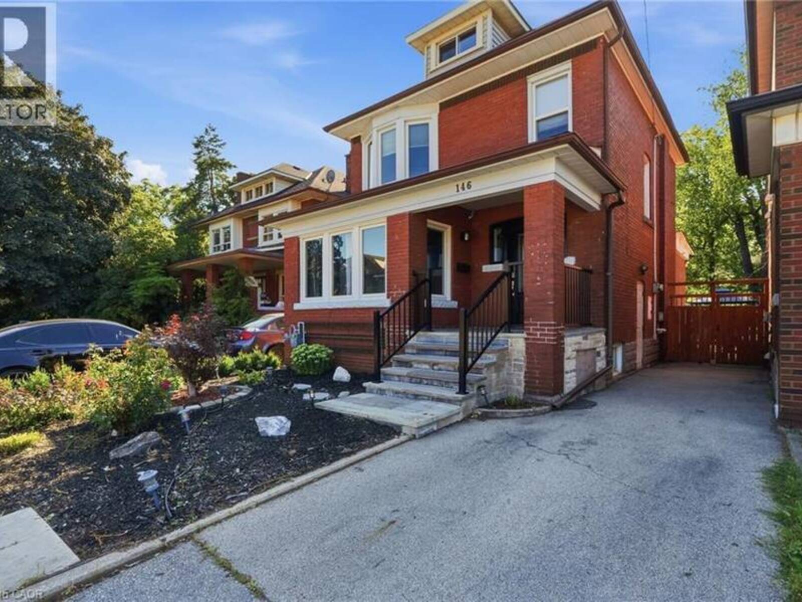 146 OTTAWA Street S, Hamilton, Ontario L8K 2E4