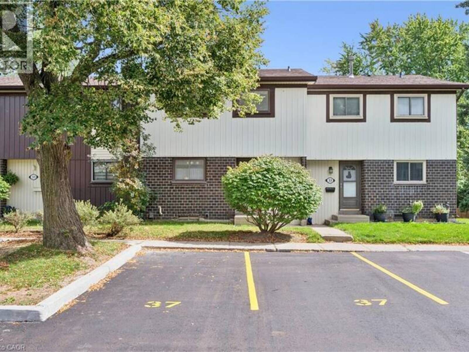45 MARKSAM Road Unit# 37, Guelph, Ontario N1H 6Y9