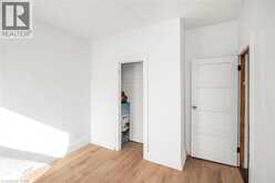 39 ARTHUR Avenue N | Hamilton Ontario | Slide Image Nineteen