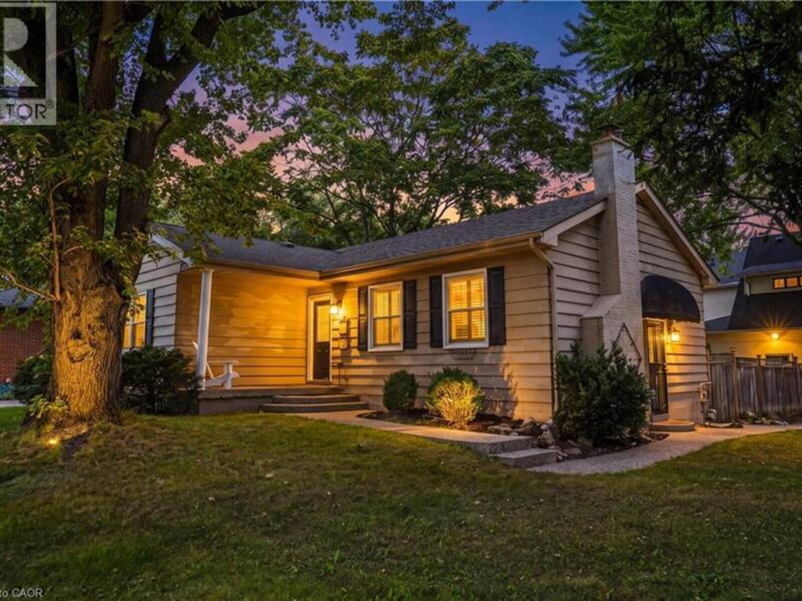 433 BELVENIA Road, Burlington, Ontario L7L 1T2