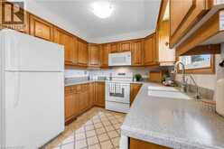 2134 CARTIER Crescent | Burlington Ontario | Slide Image Twelve