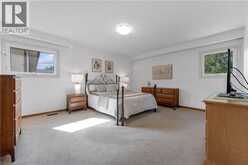2134 CARTIER Crescent | Burlington Ontario | Slide Image Twenty