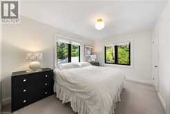 423 SMITH Avenue | Burlington Ontario | Slide Image Thirty