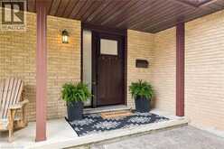 125 MARTINGLEN Crescent | Kitchener Ontario | Slide Image Four
