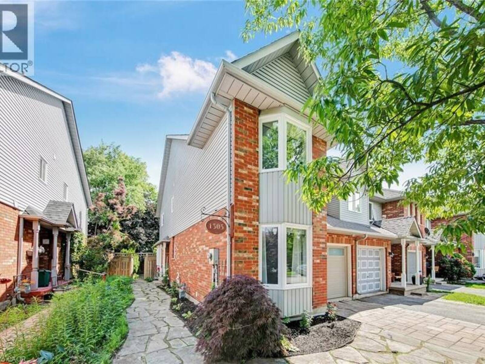 1305 WALKER'S Line, Burlington, Ontario L7M 4N7