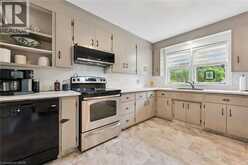 142 STONYBROOK Drive | Kitchener Ontario | Slide Image Eleven