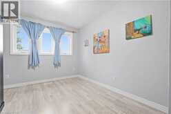113 ESSEX POINT Drive | Cambridge Ontario | Slide Image Sixteen
