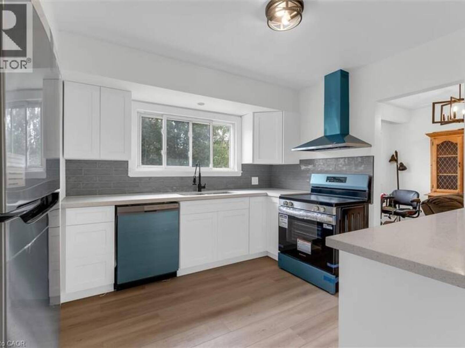 222 BEL-AIR Avenue, Hamilton, Ontario L8E 5K2