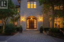 4038 LAKESHORE Road | Burlington Ontario | Slide Image Twenty