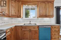 5 BROOKS Circle | Smithville Ontario | Slide Image Sixteen