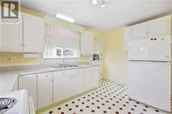 423 LAWRENCE Avenue | Kitchener Ontario | Slide Image Eight