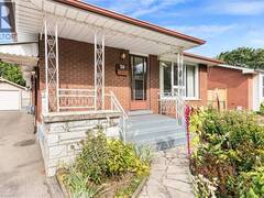 30 GOLDFINCH Road Hamilton Ontario, L9A 3W7