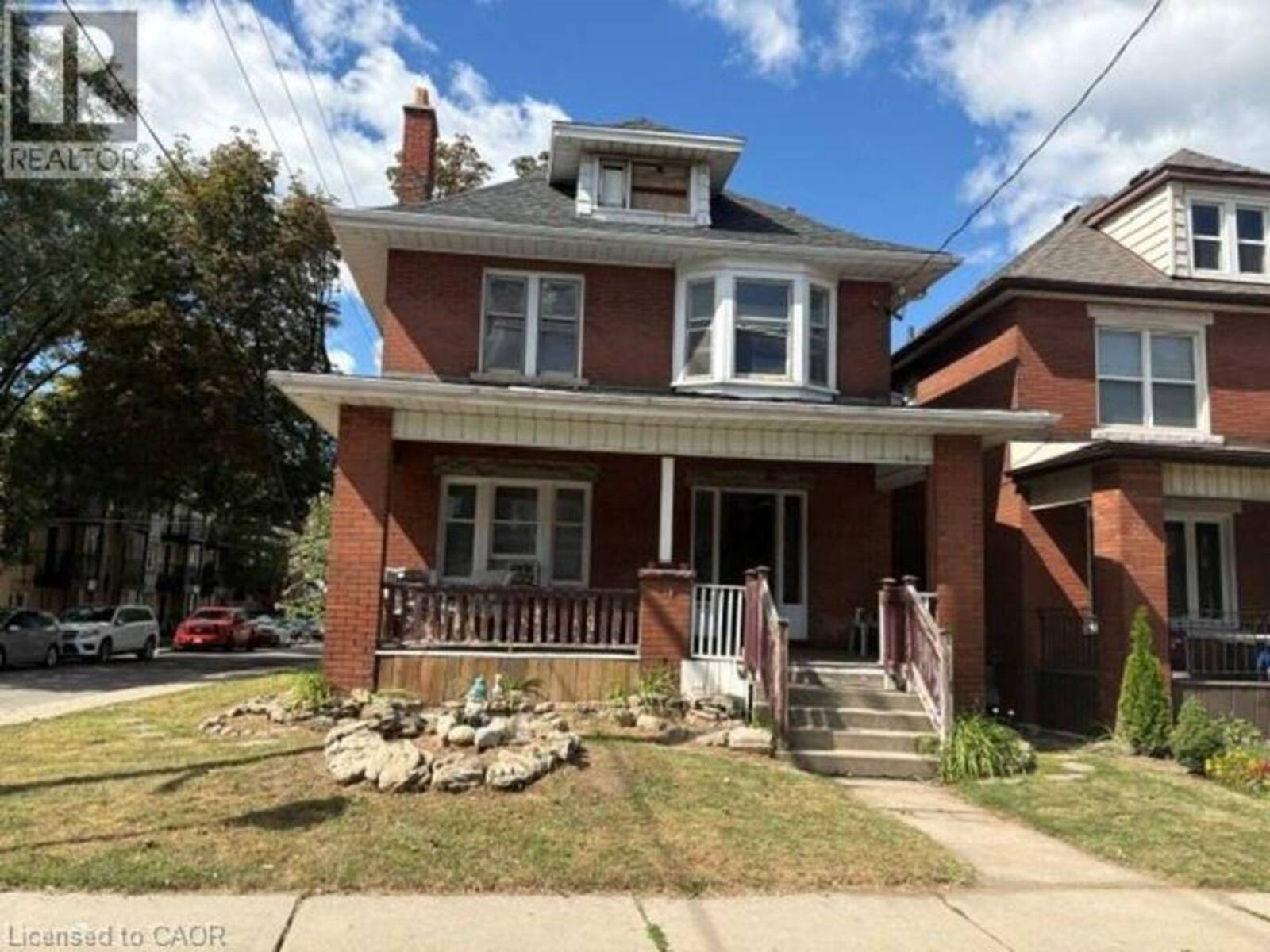 38 SPADINA Avenue, Hamilton, Ontario L8M 2W9