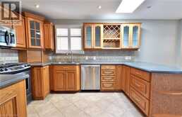 867 UPPER SHERMAN Avenue | Hamilton Ontario | Slide Image Eight