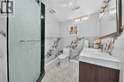 31 VEGA Crescent | Hamilton Ontario | Slide Image Thirty-seven