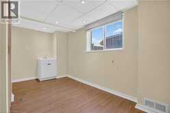 127 KNAPTON Drive | Newmarket Ontario | Slide Image Thirty-eight