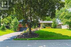 794 FALCON Boulevard | Burlington Ontario | Slide Image Three