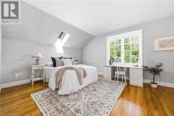 7 COLONIAL Crescent | Oakville Ontario | Slide Image Thirty-one