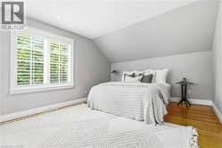 7 COLONIAL Crescent | Oakville Ontario | Slide Image Thirty-six