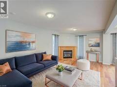 11 KROEGER Crescent Cambridge Ontario, N3C 4J7