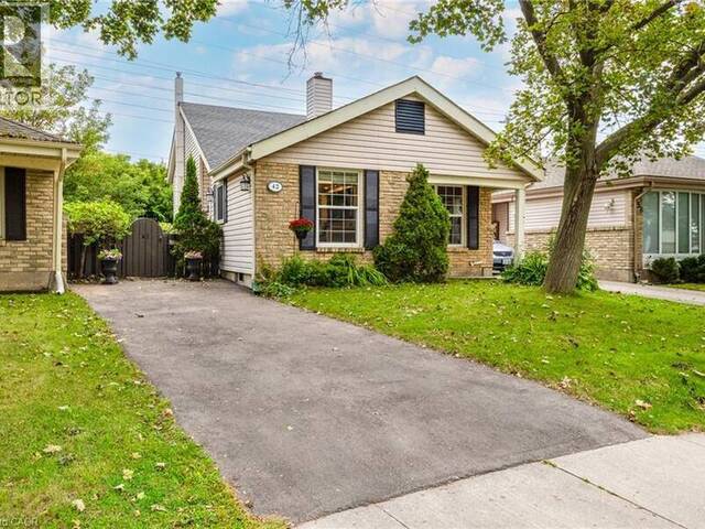 42 MACTEITH Court Cambridge Ontario, N1R 7B9 - 4 Bedrooms Home For Sale