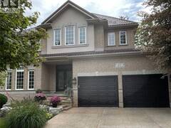 27 AUTUMN RIDGE Trail Kitchener Ontario, N2P 2J6
