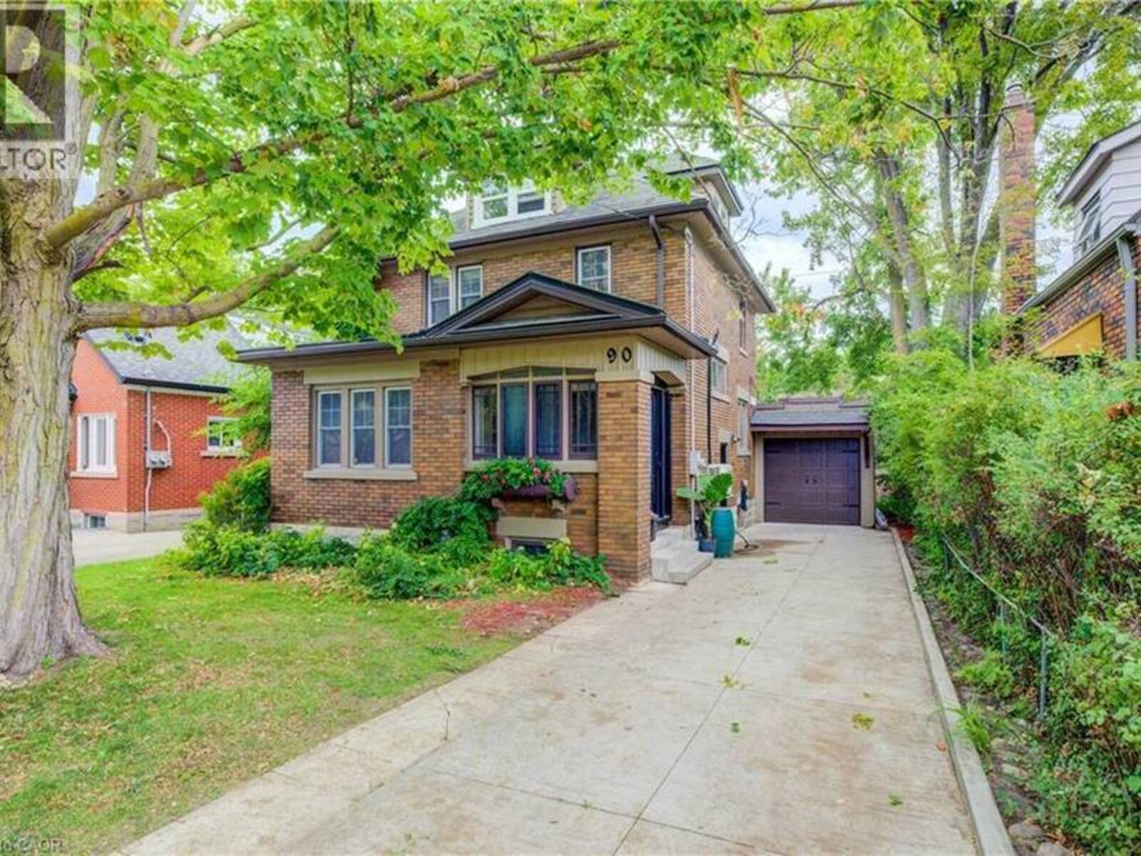 90 BROCK Street, Kitchener, Ontario N2M 1X3