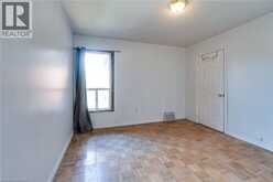 23 OAK Avenue | Hamilton Ontario | Slide Image Thirty-nine