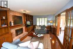 34 HOWARD Boulevard | Waterdown Ontario | Slide Image Nine
