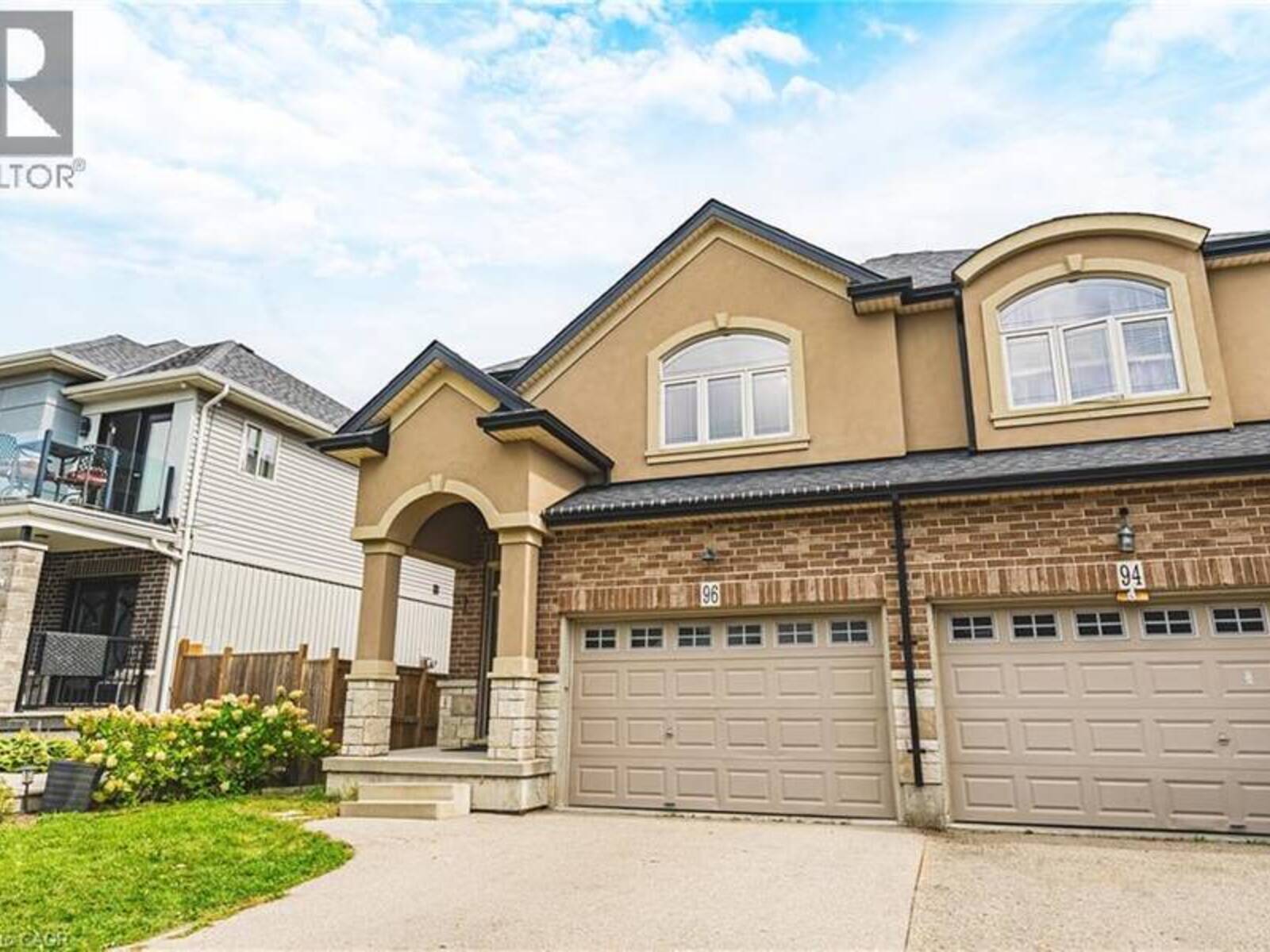 96 SPRINGVALLEY Crescent, Hamilton, Ontario L9C 7X3