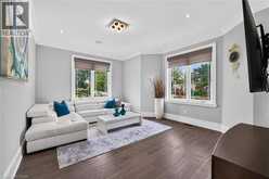 408 SEABOURNE Drive | Oakville Ontario | Slide Image Thirteen