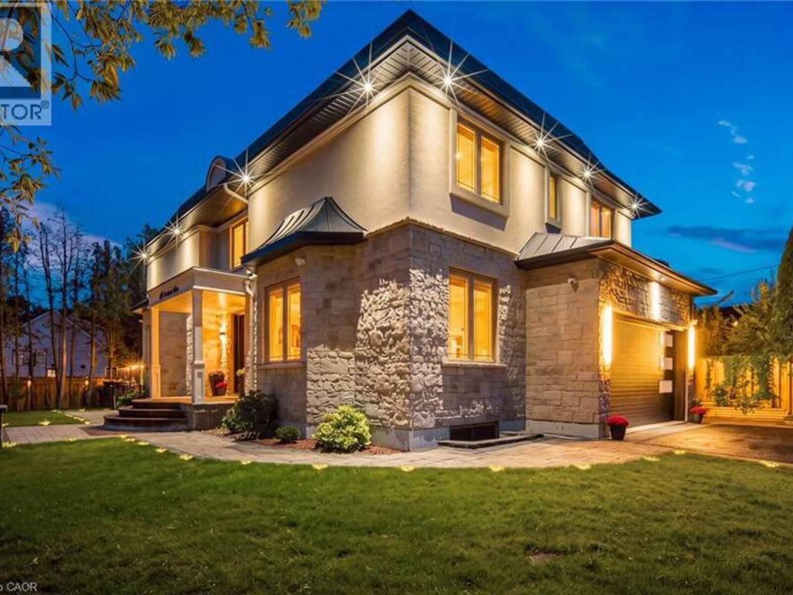 408 SEABOURNE Drive, Oakville, Ontario L6L 4G1