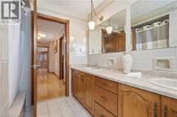 7 VINEHILL Drive | Hamilton Ontario | Slide Image Thirty-two