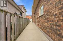 7 VINEHILL Drive | Hamilton Ontario | Slide Image Forty-six